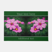 Natuur roze kosmos Flowers, gepersonaliseerd Deurmat (Voorkant)