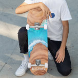 Natuur van hout en water Aangepaste persoonlijke b Persoonlijk Skateboard<br><div class="desc">Natuur van hout en water Aangepaste Skateboard met persoonlijke naam bevat uw persoonlijke naam op hout- en waterachtergrond. Personaliseer door de tekst in het verstrekte tekstvakje uit te geven. Geef een aangepast geschenk, een gepersonaliseerd skateboard aan je favoriete skateboarder voor Kerstmis, verjaardag of je BFF. Ontworpen door ©Evco Studio www.zazzle.com/store/evcostudio...</div>