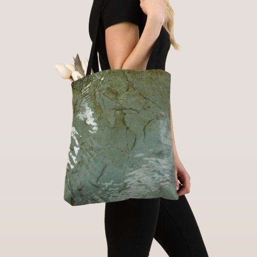 Natuur van Rock Slab met waterdekking Tote Bag (Dichtbij)