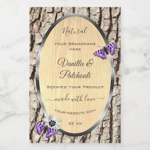 Natuurlijke boomschors met etiketten van houtkorre