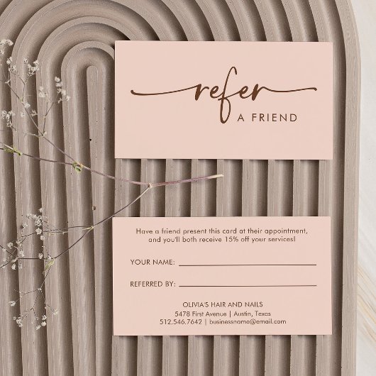 Natuurlijke perzik en bruin modern handgeschreven  aanbevelingskaartje