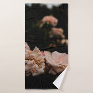 Natuurlijke struik tijdens summertimeabstract, aro badhanddoek