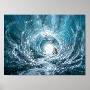 Natuurposter van blauwe gletsjerijstunnel poster