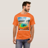 Natuur's kleurrijke Hot Spring Art T-shirt (Voorkant volledig)