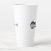 Natuur's Song: Forest Landscape Guitar Art Latte Mok (Voorkant)