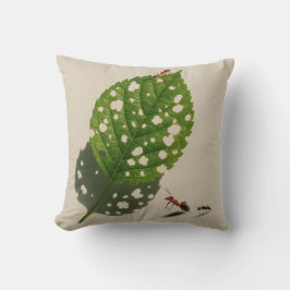 Natuur's Tiny Architects wil hun Bladerige Canvas Kussen