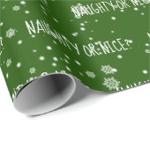 NAUGHTS- OF NICE-tekst in sneeuwvlokken Cadeaupapier (Rol Hoek)