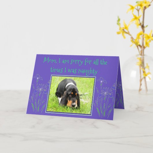 Naughty Basset Hound beroemd gemaakt door Funny Mo Kaart (Gele Bloem)