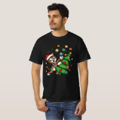 Naughty Christmas Cat – Funny Cat Knocking On Tree T-shirt (Voorkant volledig)