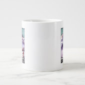 Naughty Gnomes Making Giant Snowball Poster Grote Koffiekop (Voorkant)