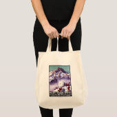 Naughty Gnomes Making Giant Snowball Poster Tote Bag (Voorkant (product))
