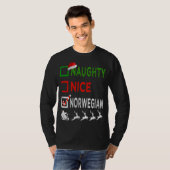 Naughty Nice Norwegian Kerstpyjamas Funny San T-shirt (Voorkant volledig)
