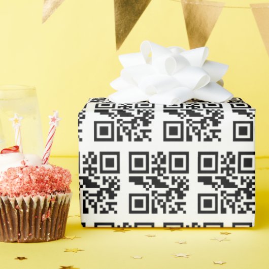 Naughty of Nice QR Code Cadeaupapier (Verjaardagsfeest)