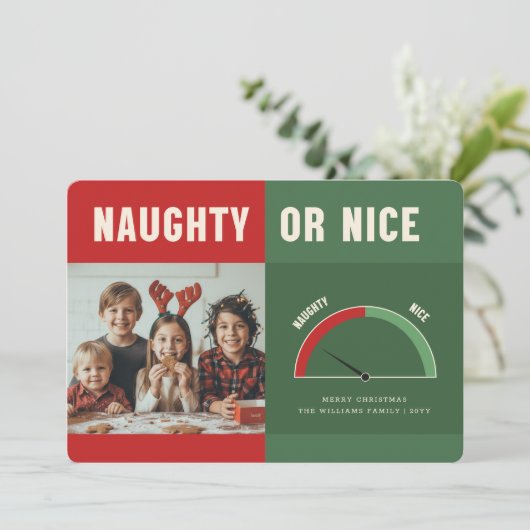Naughty or Nice List Funny Kids Photo Christmas Feestdagenkaart (Staand voorkant)