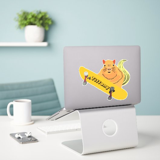 Naughty Squirrel #125 Meisjesnaam Sticker (Laptop op bureau)