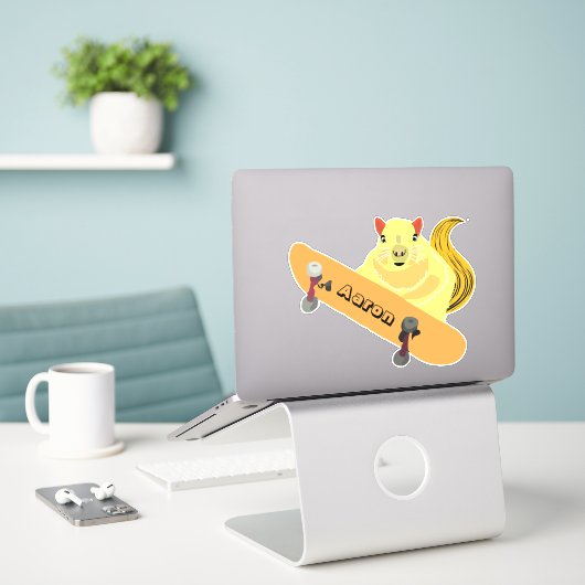Naughty Squirrel #169 Skateboarden Sticker (Laptop op bureau)