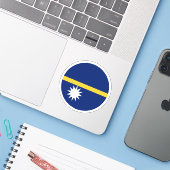 Nauru Vlag Ronde Sticker (Laptop met iPhone)