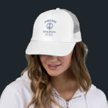 Nautical Anchor Family Reunion Navy Blue White Pet<br><div class="desc">Een nautisch pet van de familiereünie met een thema dat uw familienaam,  reünie datum en plaats in elegant kalligrafiekmanuscript met stijlvolle moderne tekst toont. Dit ontwerp kenmerkt kunstwerk van een anker van de douanevaartuig met een kompasstijlboer in blauw marineslein met verscheidene factuuroleuren om te kiezen van.</div>