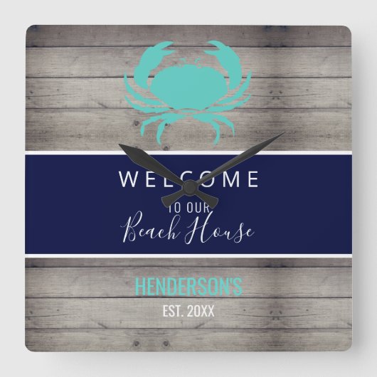 Nautical Beach Rustic Wood Family Monogram Naam Vierkante Klok (Voorkant)