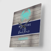 Nautical Beach Rustic Wood Family Monogram Naam Vierkante Klok (Hoek)