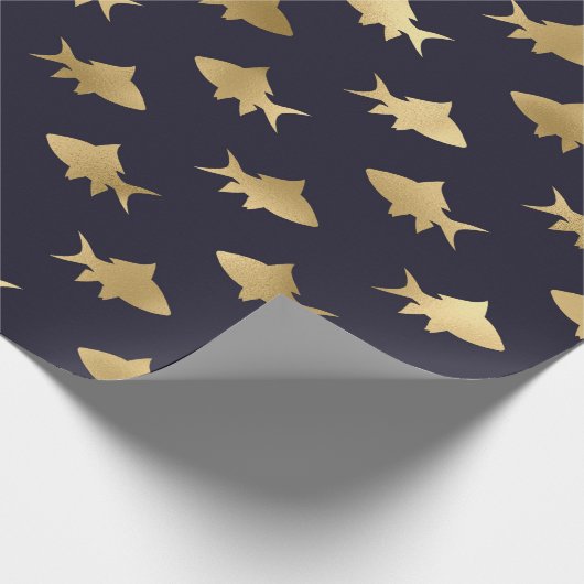 Nautical Black and Gold Fish Pattern Cadeaupapier (Hoek)