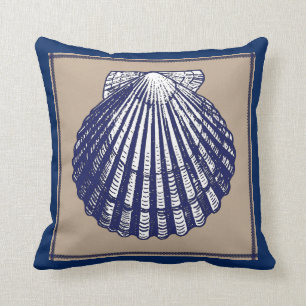 Nautical Blue and Sand Scallop Shell Pillow Kussen