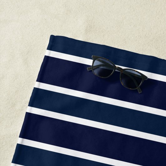 Nautical Boat Name Anchor Navy Blue Welkom Strandlaken (In situ)