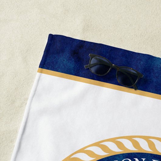 Nautical Boot Naam Anker Touw Navy Blauw Geel Strandlaken (In situ)