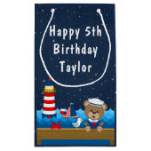 Nautical Boy Beer Red en marine Happy Birthday Klein Cadeauzakje (Achterkant)