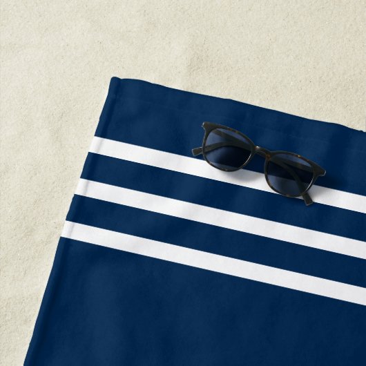 Nautical Family Cruise Schip Wiel Navy Blauw Strandlaken (In situ)