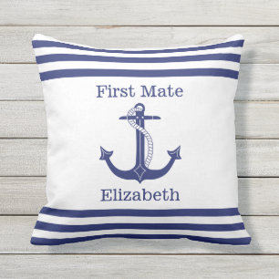 Nautical First Mate Blue Anchor Naam toevoegen Buitenkussen