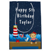 Nautical Girl Monkey Red en marine Happy Birthday Medium Cadeauzakje (Voorkant)