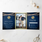 Nautical Gold Ship's Wheel Wedding van Navy Blue W Drieluik Uitnodiging (Binnen)