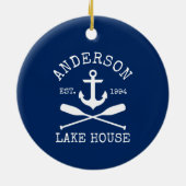 Nautical Lake House Anchor Oars Familienaam Blue Keramisch Ornament (Achterkant)