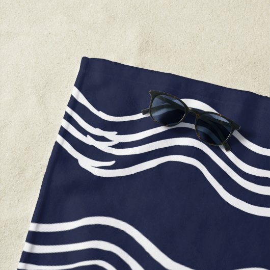 Nautical Lobster Navy Blue White Wave Stripes Strandlaken (In situ)