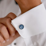 Nautical Navy Anchor Wedding Monogram Initialen Verbronsde Manchetknopen<br><div class="desc">Het gepersonaliseerde nautische model van de manchetontwerp van mannen kenmerkt een wit bootanker met douaneinitialen (zou eerste en familienaam of voornaam initialen van een bruid en groom kunnen zijn) en een marine blauwe achtergrond.</div>