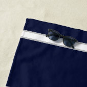 Nautical Navy Blue Anchor Coastal Monogram Naam Strandlaken (In situ)