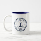 Nautical Navy Blue Anchor Custom Boat Name Tweekleurige Koffiemok (Links)
