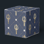 Nautical Navy Blue en Gold Trident Bedankdoosjes<br><div class="desc">Ventilatordozen met een gouden  trident,  omhuld met een blauw en goudparelrooster.</div>
