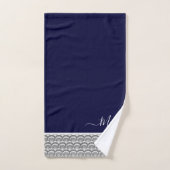 Nautical Navy Blue Grey Seashell Monogram initiaal Bad Handdoek (Handdoek)