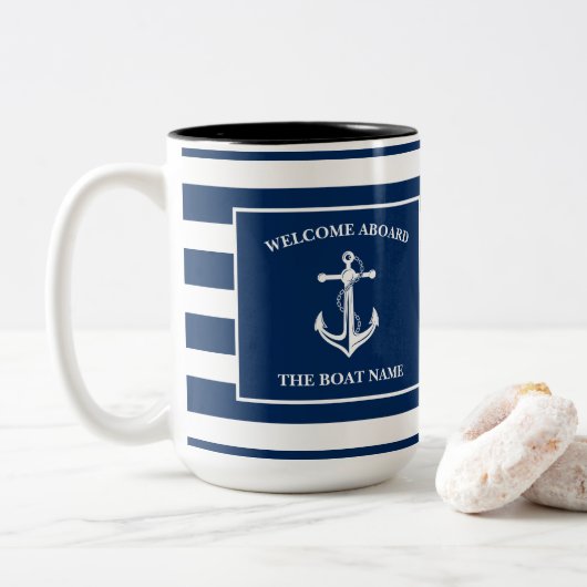 Nautical Navy Blue Welcome Aboard Name Anchor Tweekleurige Koffiemok (Met donut)