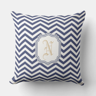 Nautical Navy Chevron Monogramed Kussen