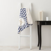 Nautical Navy Chevron Monogramed Sherpa Deken (In situ)