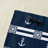 Nautical Navy & White Stripes, Anchor & Ship Wheel Strandlaken (In situ)