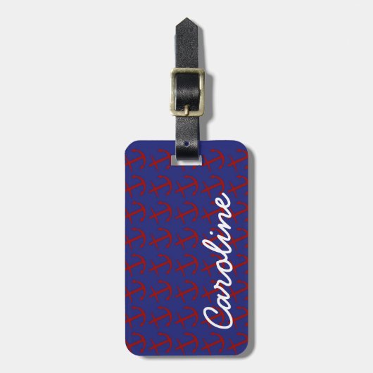 Nautical Red Anchors on Blue Personalized Bagagelabel (Voorkant verticaal)