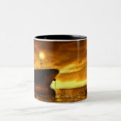 Nautical Scene met vuurtoren Tweekleurige Koffiemok (Center)