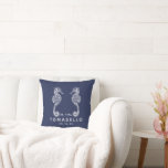 Nautical Seahorse Mr. en Mrs Blue Stripe Kussen<br><div class="desc">Nautical Seahorse Mr en Mrs Blue Stripe Sierkussen.</div>