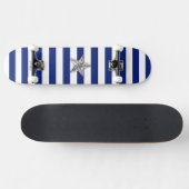 Nautical Silver Star op blauwe strepen Skateboard (Horizontaal)