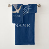 Nautical Spirit Anchor Dolphin Navy Blue Bad Handdoek (Insitu)