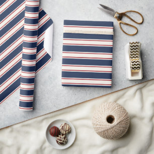 Nautical Stripe van Navy, Red en Cream Cadeaupapier